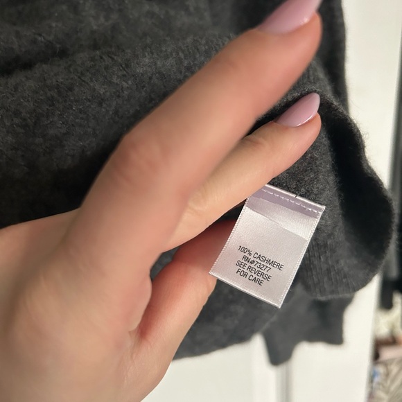 Apt. 9 women’s cashmere sweater - Picture 3 of 4